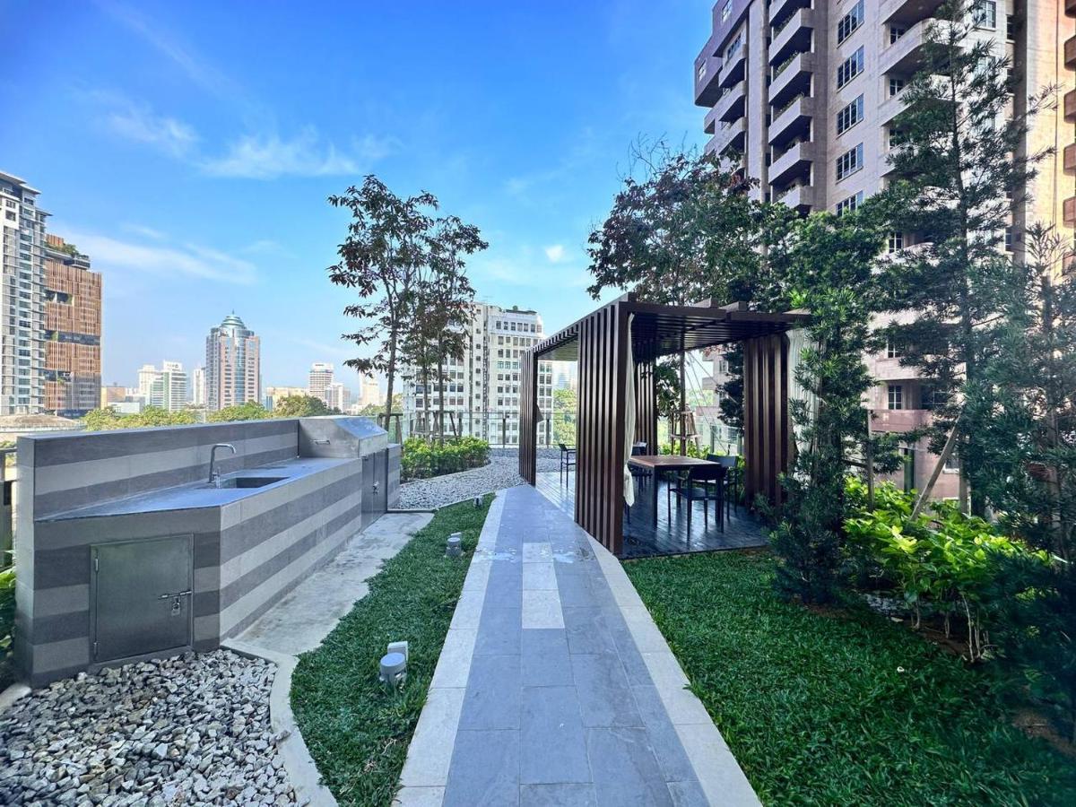 Pavilion Ceylon Hill By J&c Pangsapuri