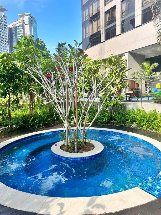 Pavilion Ceylon Hill By J&c * Kuala Lumpur